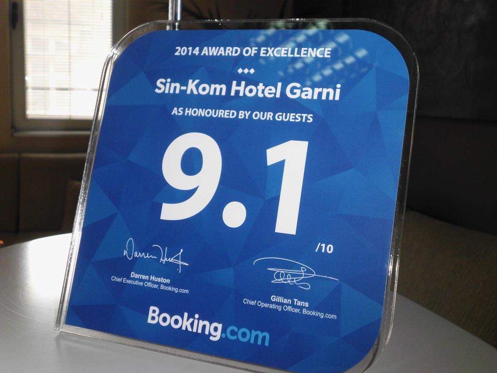 Sin-Kom Hotel Garni Pirot Eksteriør bilde